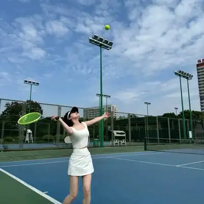 韦芳美